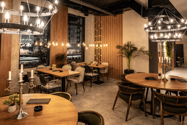 Design that Speaks: How ISU’s Warm Woods and Soft Lighting Shape the Dining&nbsp;Journey